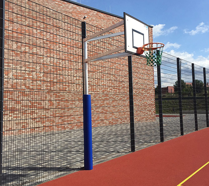 Basketballplatz in Sportfreifläche