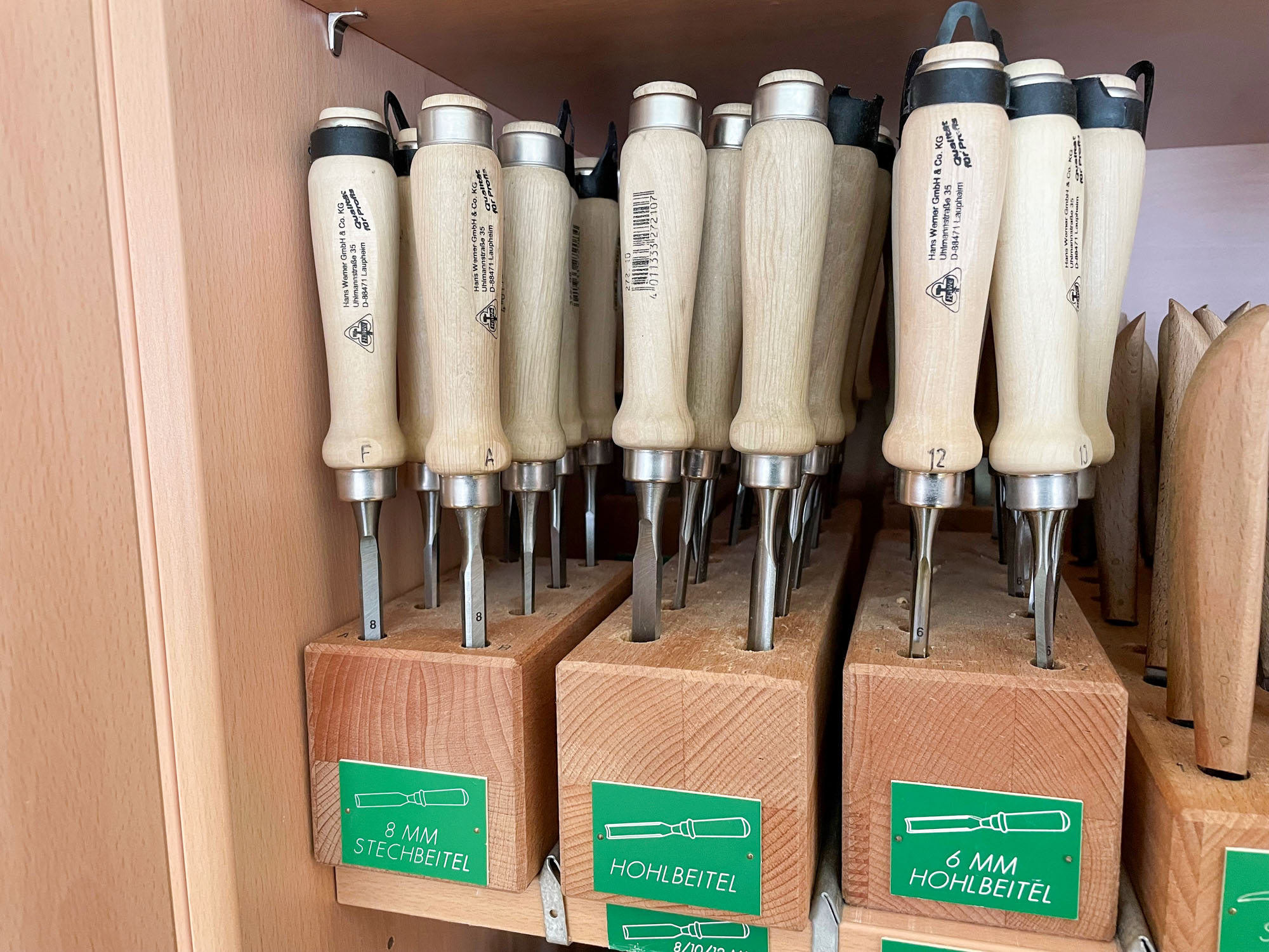 Handwerkzeuge im Schrank